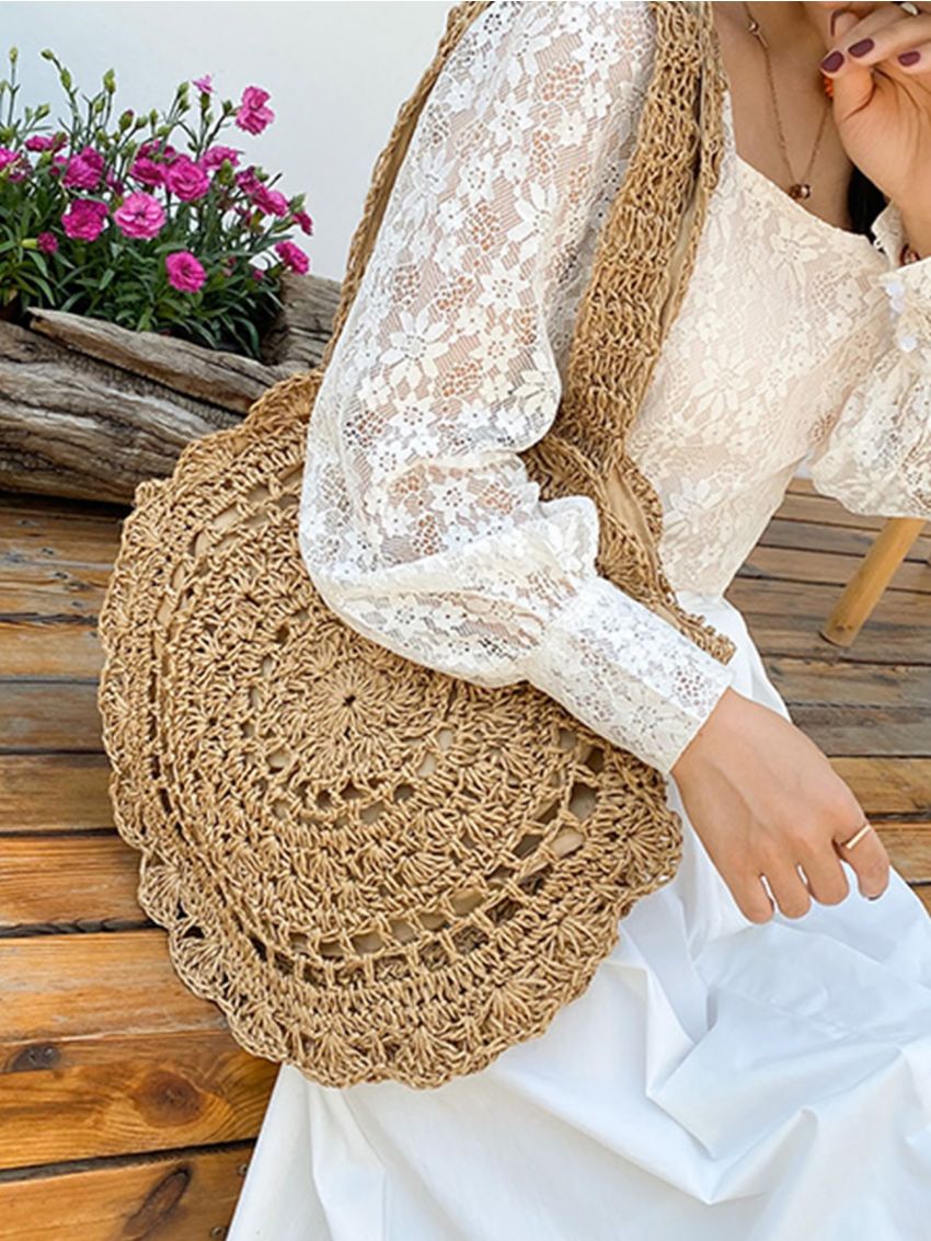 Minimalist Scallop Trim Straw Bag