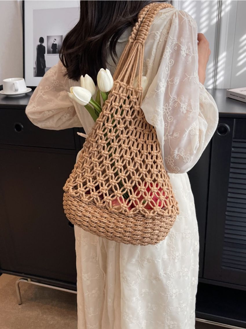 Hollow Out Design Straw Bag