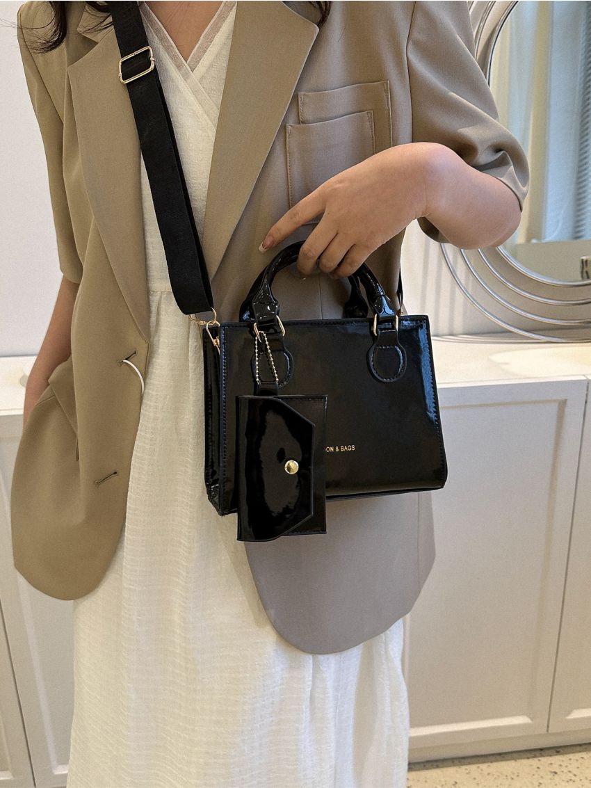 Letter Graphic Square Bag With Coin Purse