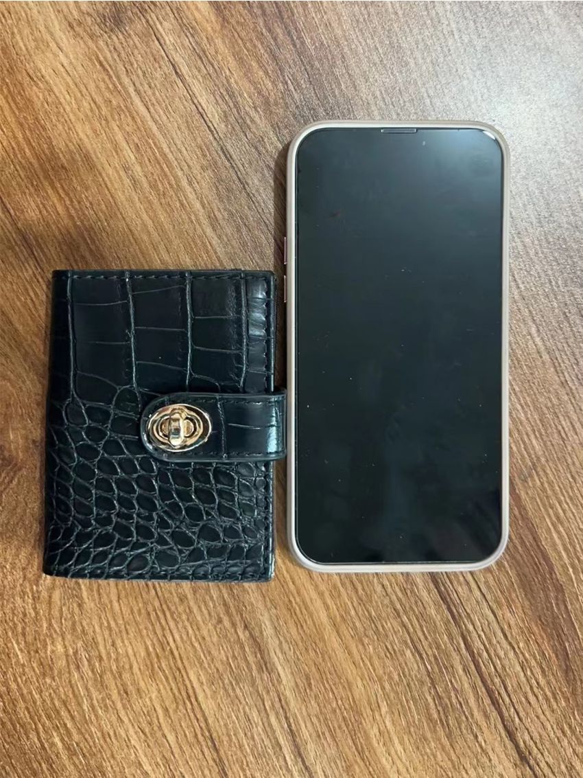 Crocodile Embossed Card Holder