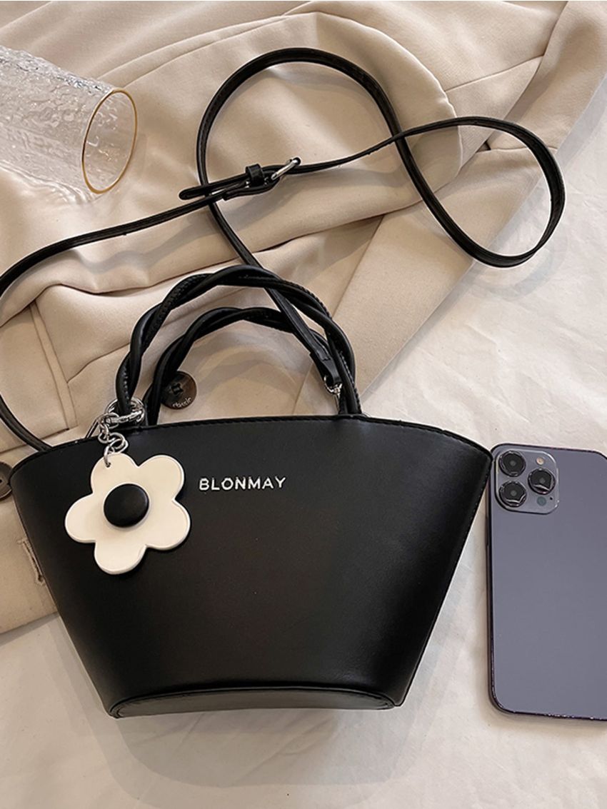 Letter Graphic Bucket Bag With Bag Charm