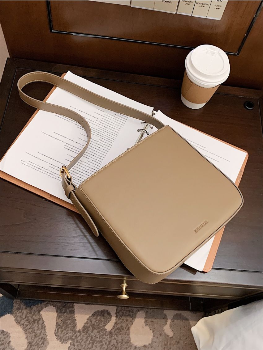 Letter Graphic Square Bag