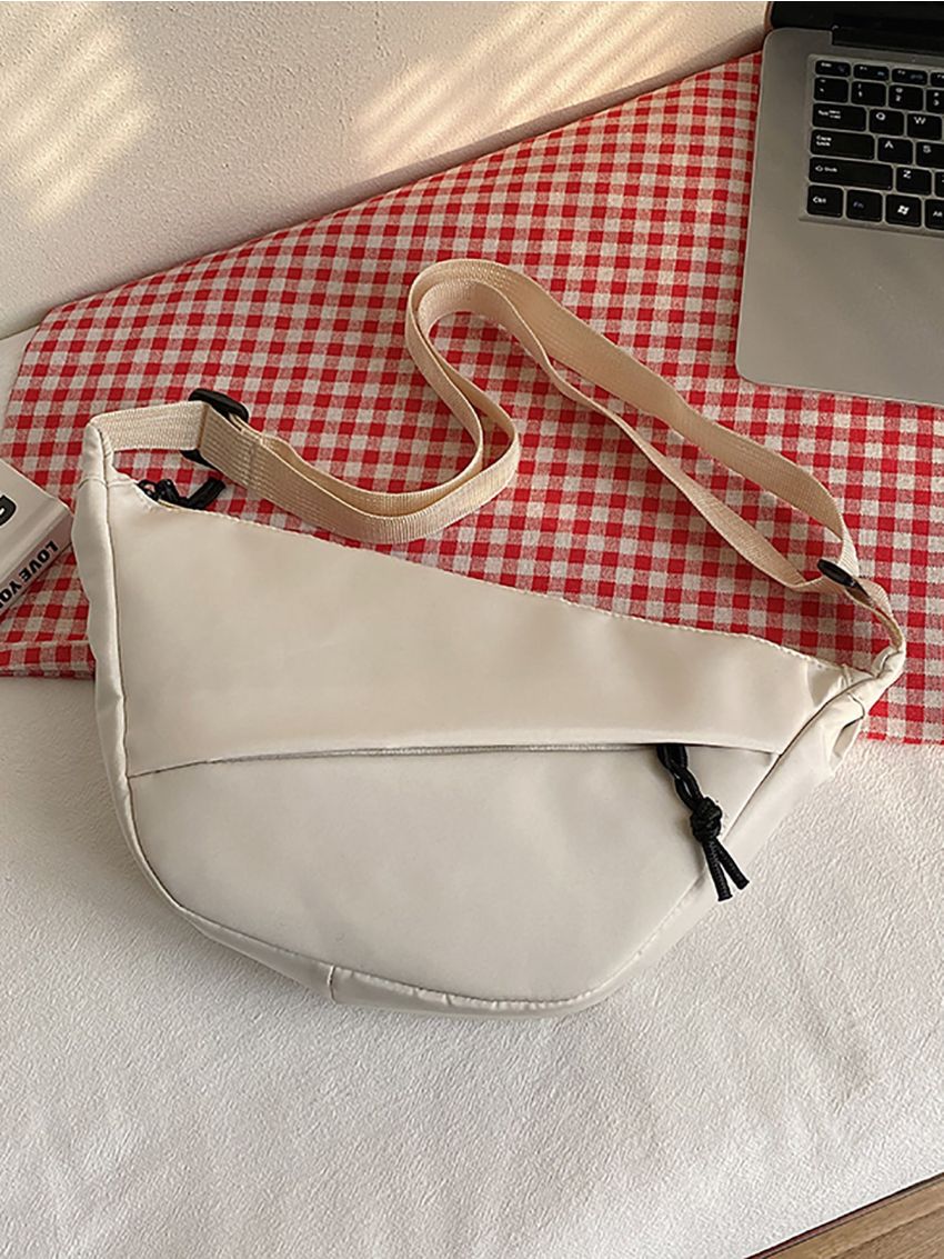 Medium Saddle Bag Zip Front Minimalist