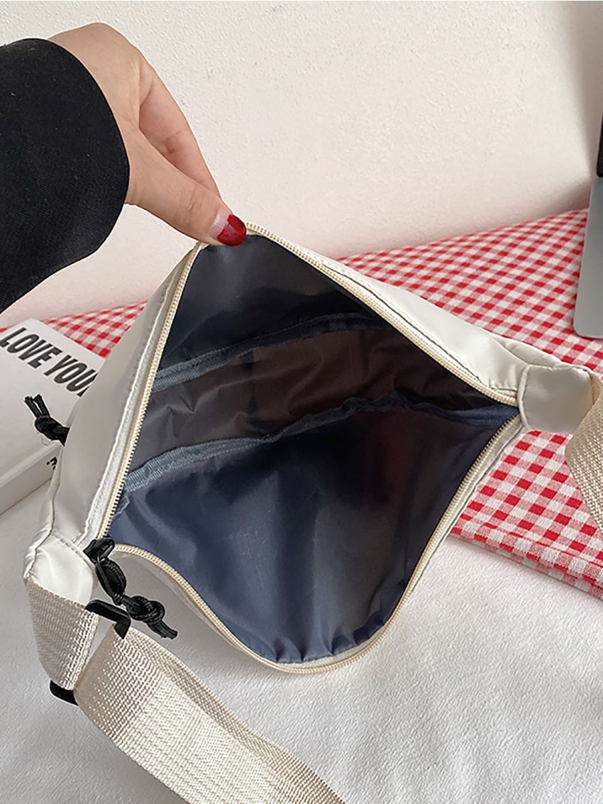 Medium Saddle Bag Zip Front Minimalist