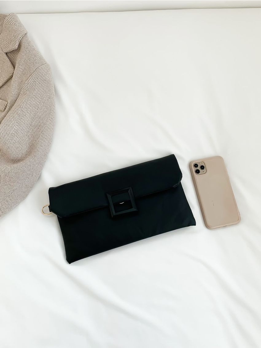 Minimalist Envelope Bag Metal Decor For Office Work