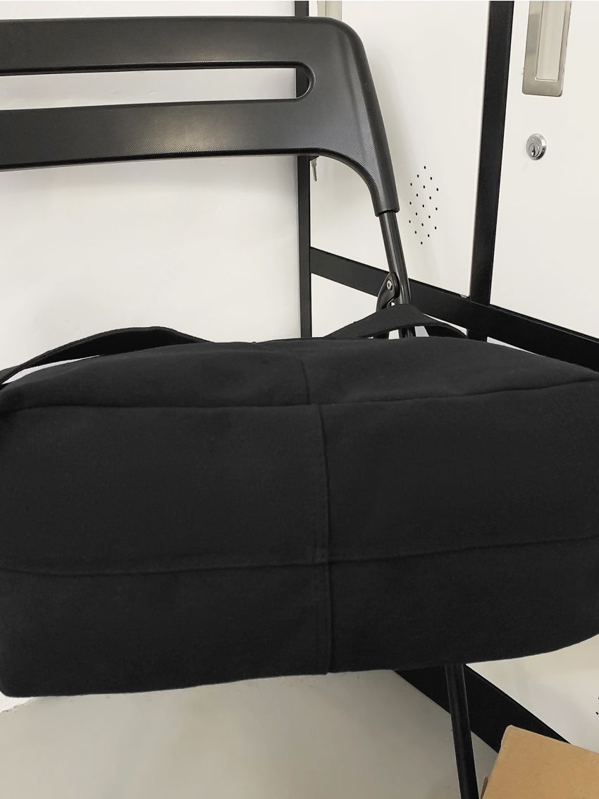 Minimalist Hobo Bag Oversized Black