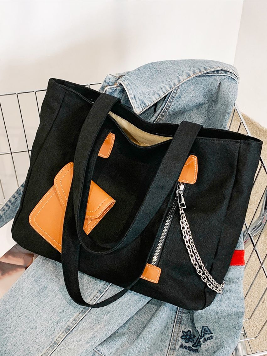 Pocket Decor Shoulder Tote Bag Medium Black