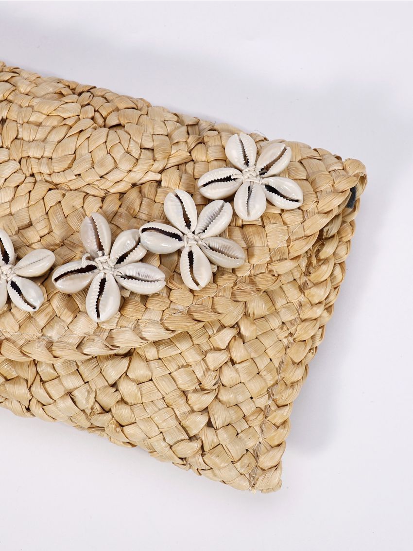 Minimalist Straw Bag Flap For Beach Vacation Travel