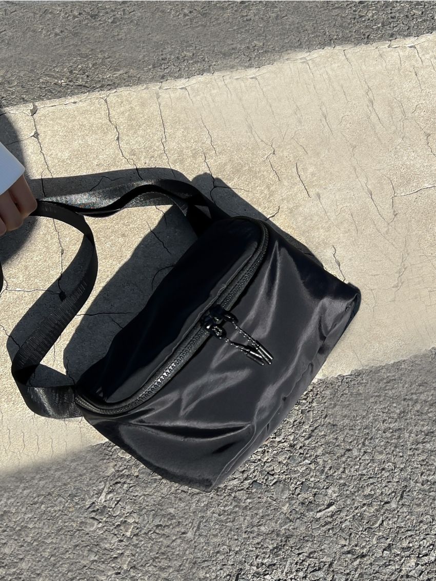 Medium Square Bag Nylon Solid Black