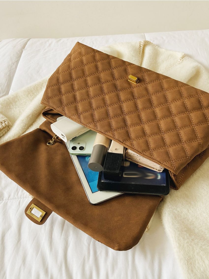 Quilted Shoulder Tote Bag Flap Twist Lock Brown