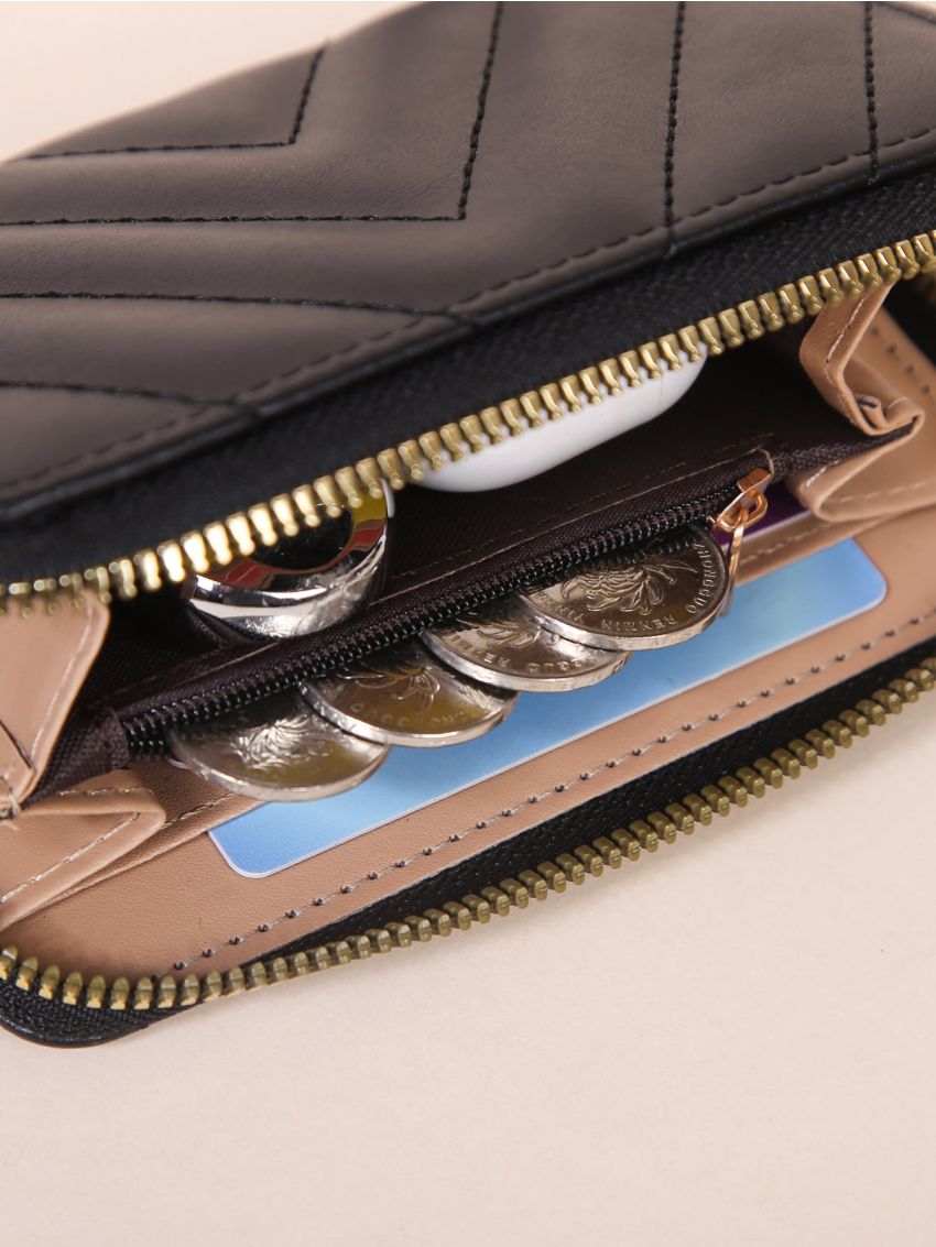 Quilted Pattern Small Wallet Tassel Decor