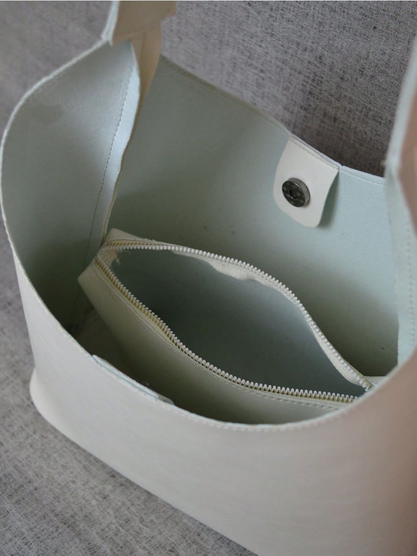 Solid White Bucket Bag With Inner Pouch Minimalist Style
