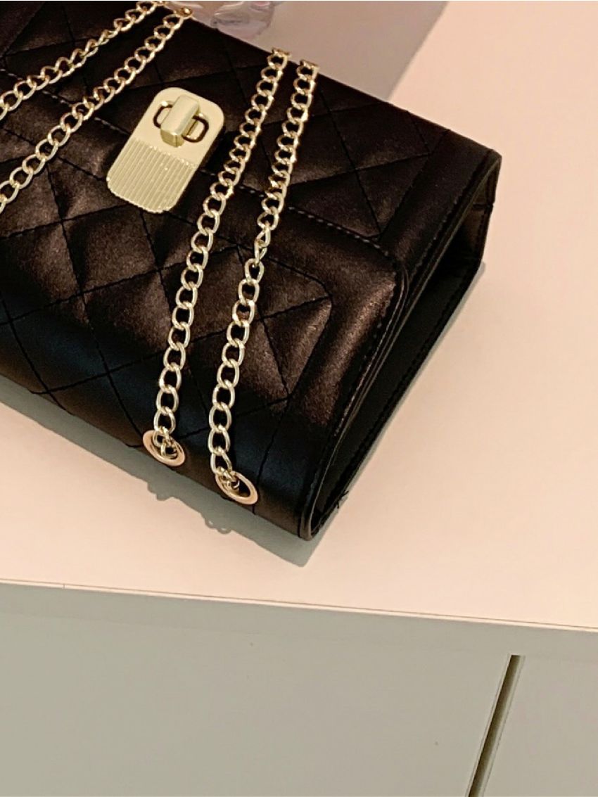Quilted Square Bag Small Twist Lock Black