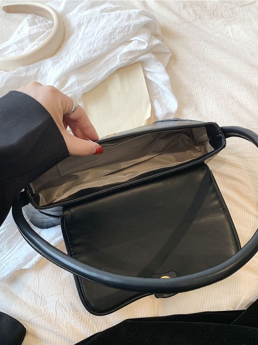 Geometric Pattern Baguette Bag Medium Black