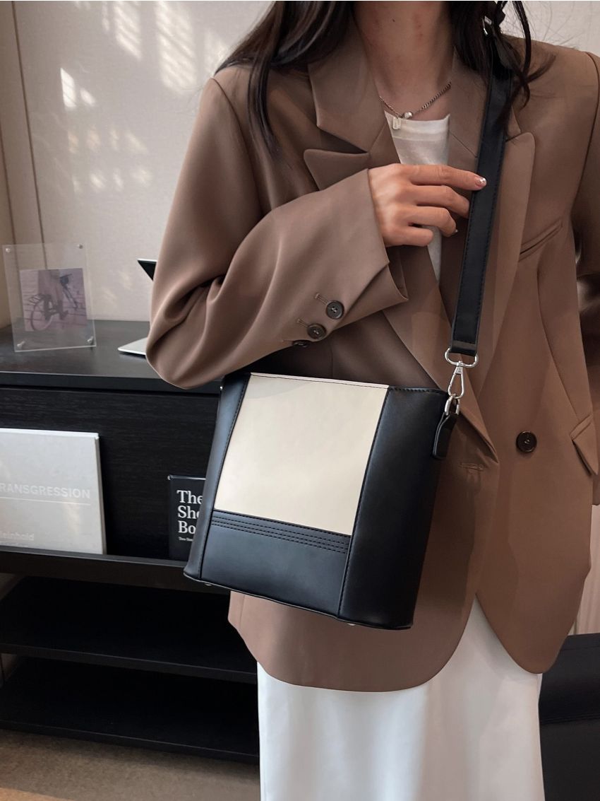 Medium Bucket Bag Colorblock