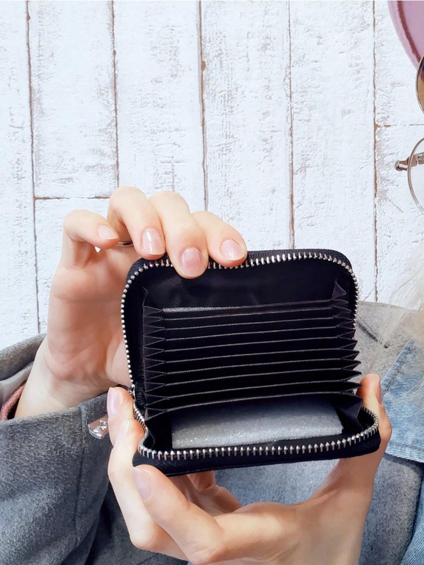 Crocodile Embossed Multiple Card Slots Black Genuine Leather Zipper Around For Daily