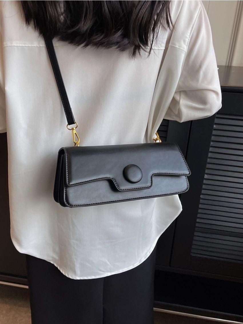 Medium Baguette Bag Solid Color Flap Design