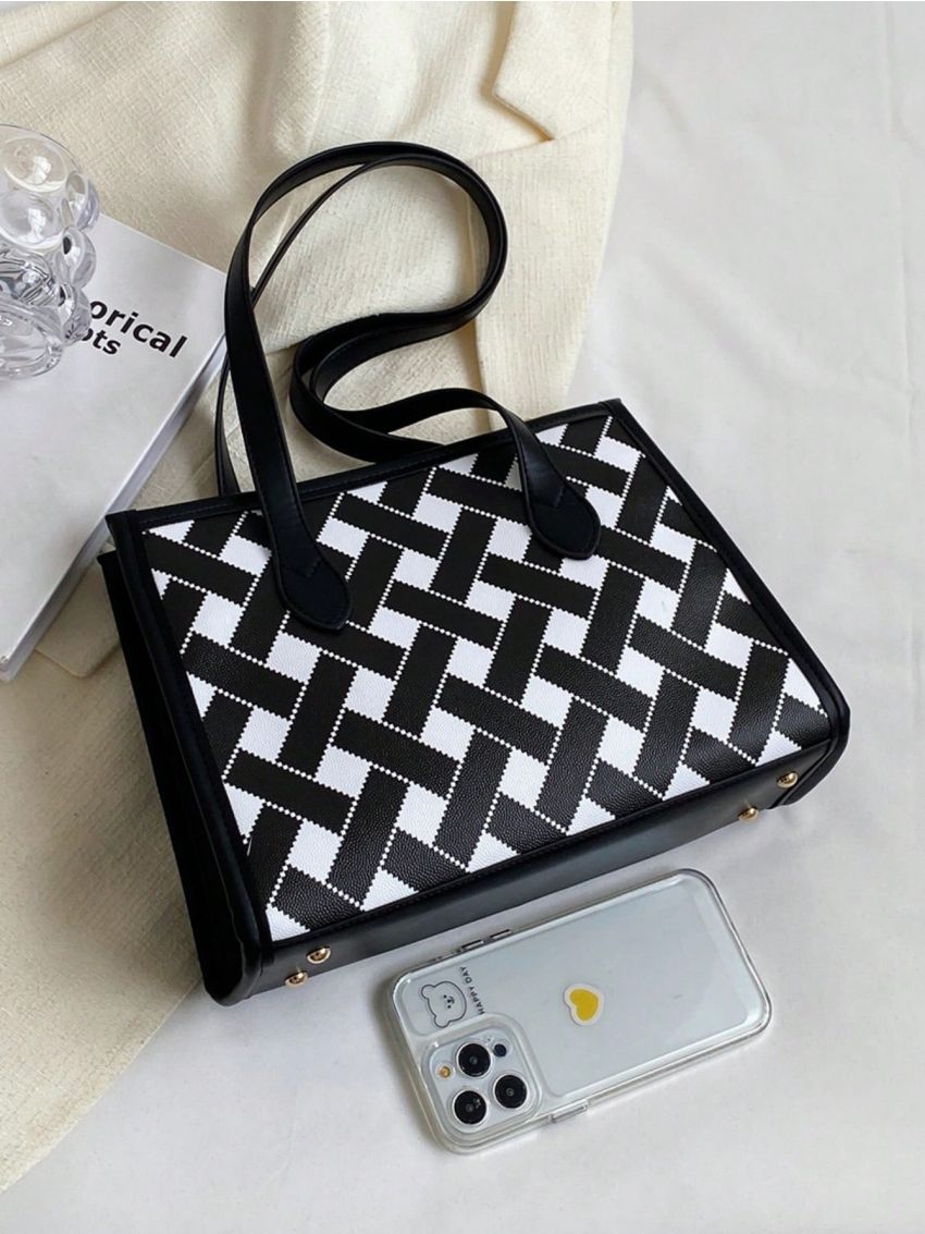 Medium Shoulder Geometric Pattern Double Handle