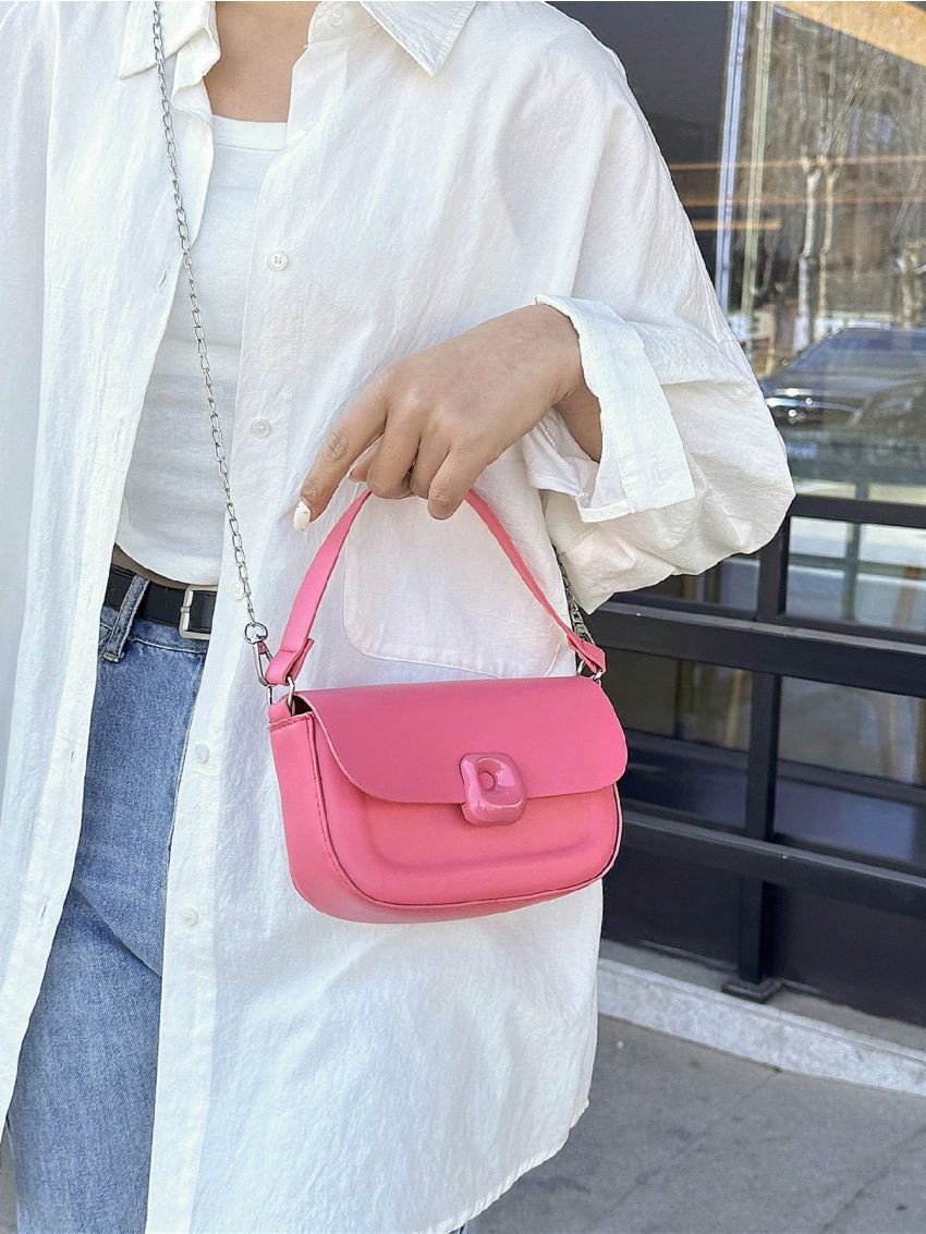 Minimalist Saddle Bag Mini Flap Black