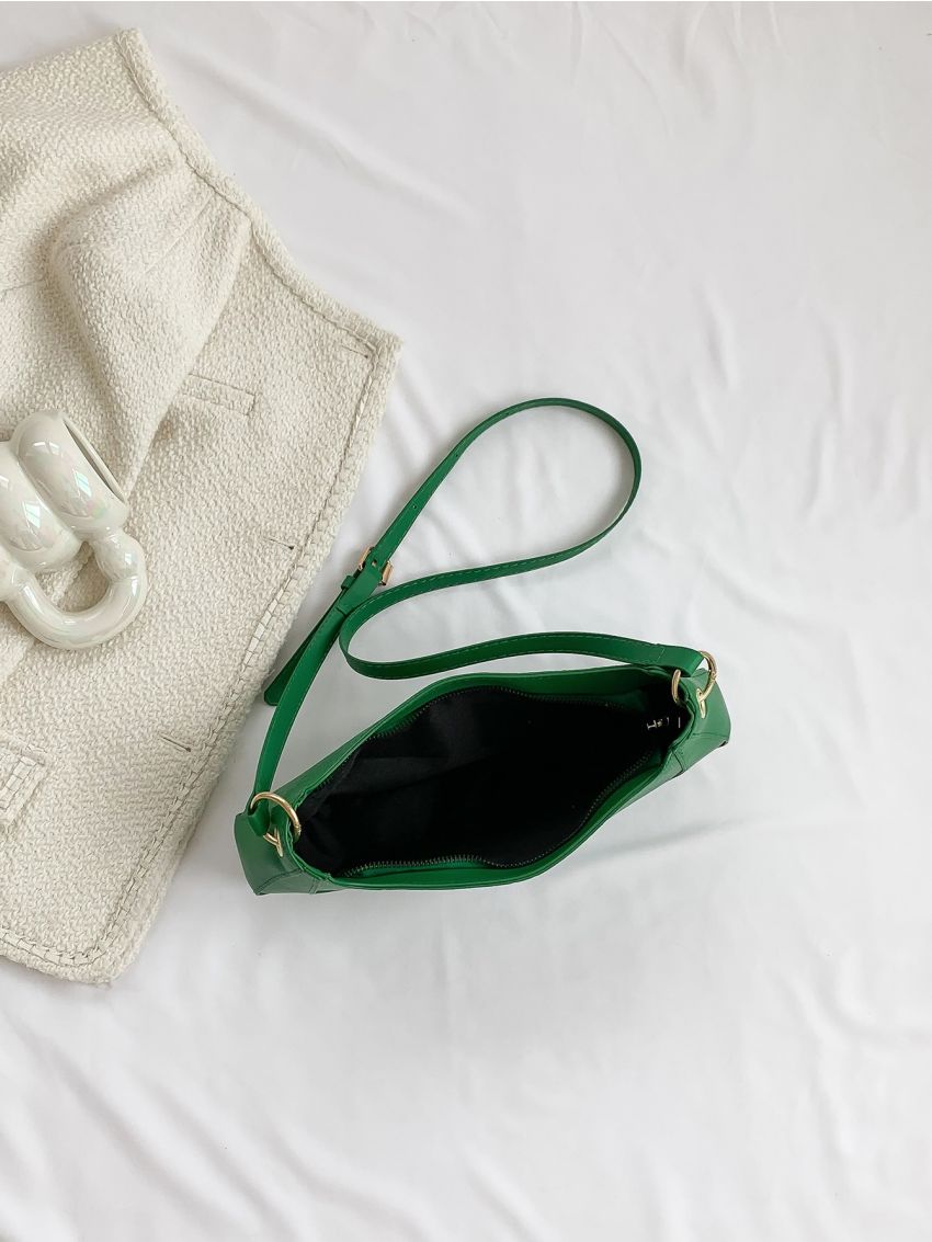 Medium Baguette Bag Embossed Detail Green