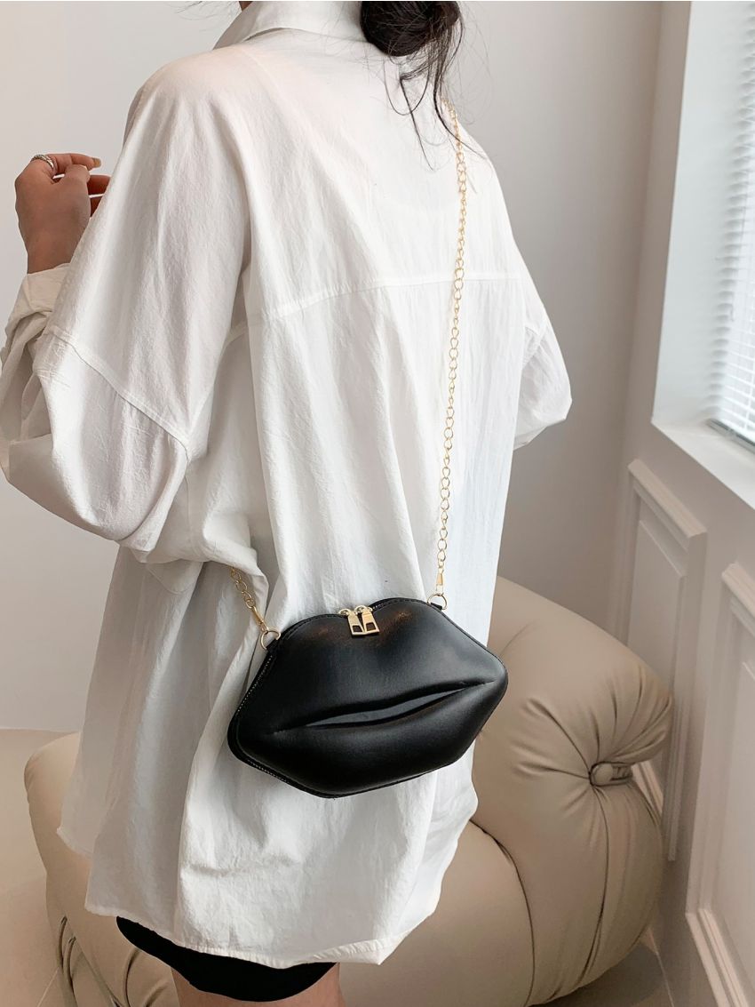 Small Novelty Bag Chain Strap Lip Shaped