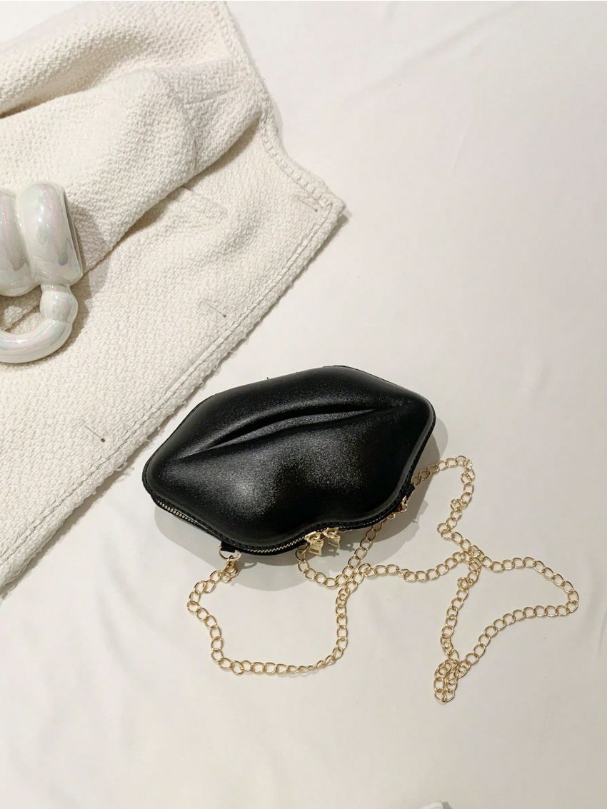 Small Novelty Bag Chain Strap Lip Shaped