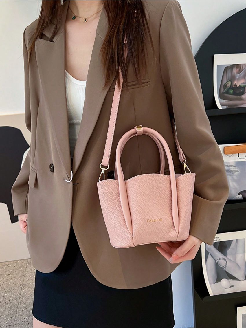 Litchi Embossed Bucket Bag With Inner Pouch Fashionable Letter Graphic Scallop Trim Double Handle PU