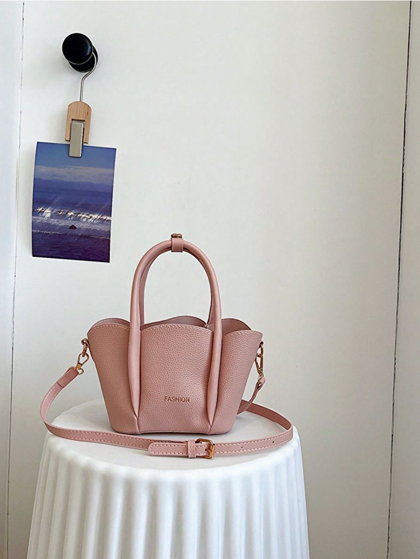 Litchi Embossed Bucket Bag With Inner Pouch Fashionable Letter Graphic Scallop Trim Double Handle PU