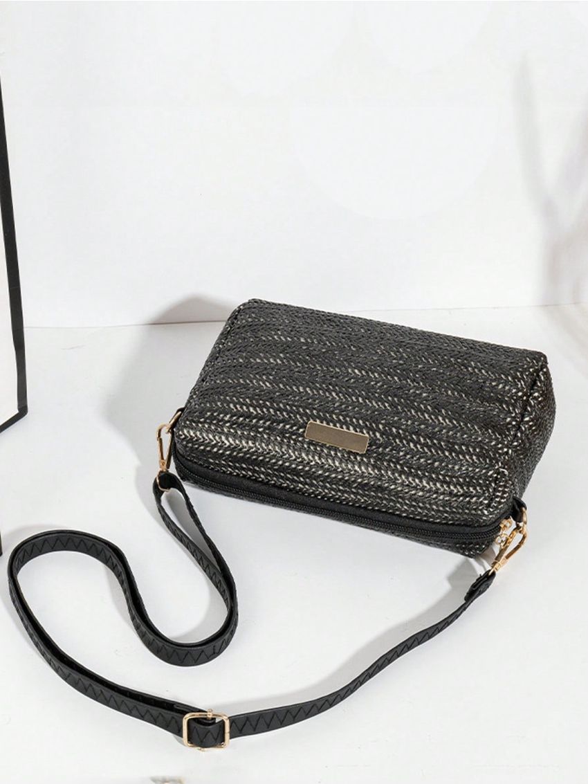 Small Straw Bag Metal Decor With Zipper