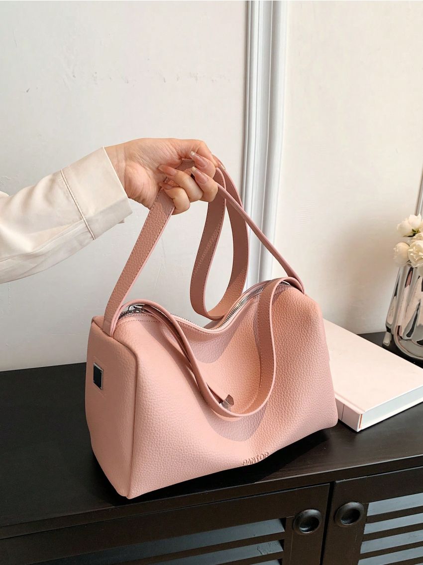 Letter Graphic Hobo Bag Medium Zipper