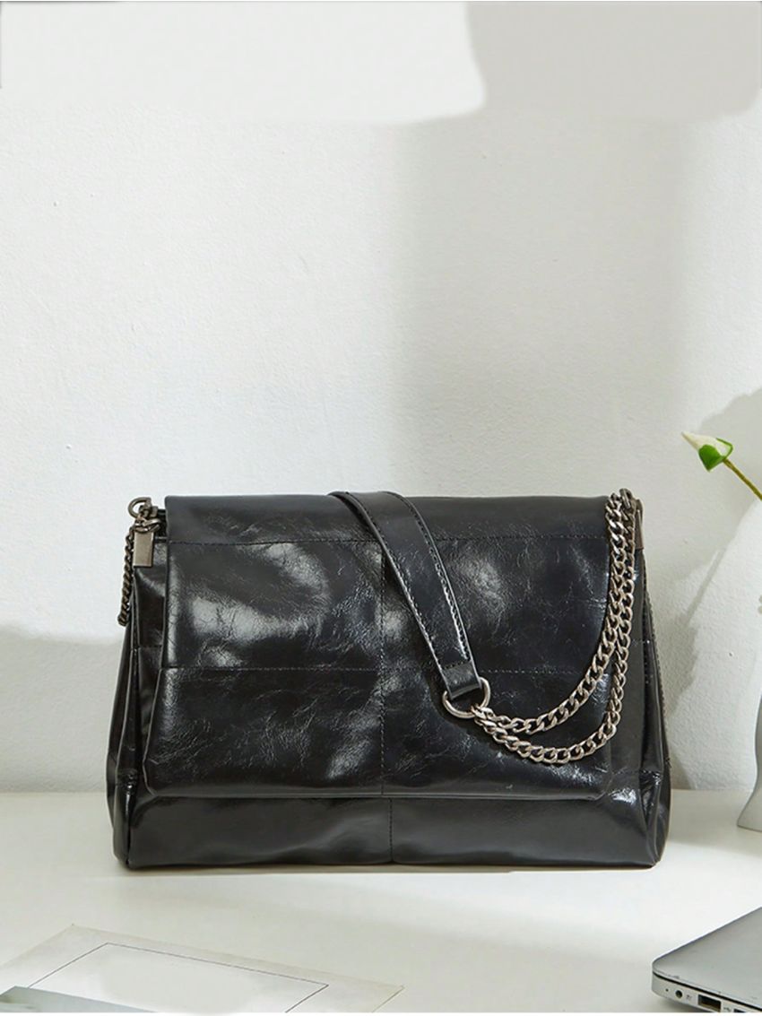 Minimalist Square Bag Medium Flap Black