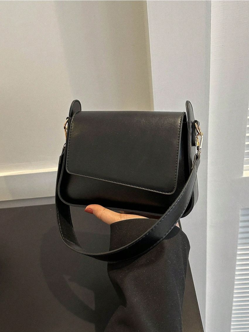 Small Flap Square Bag Minimalist Black