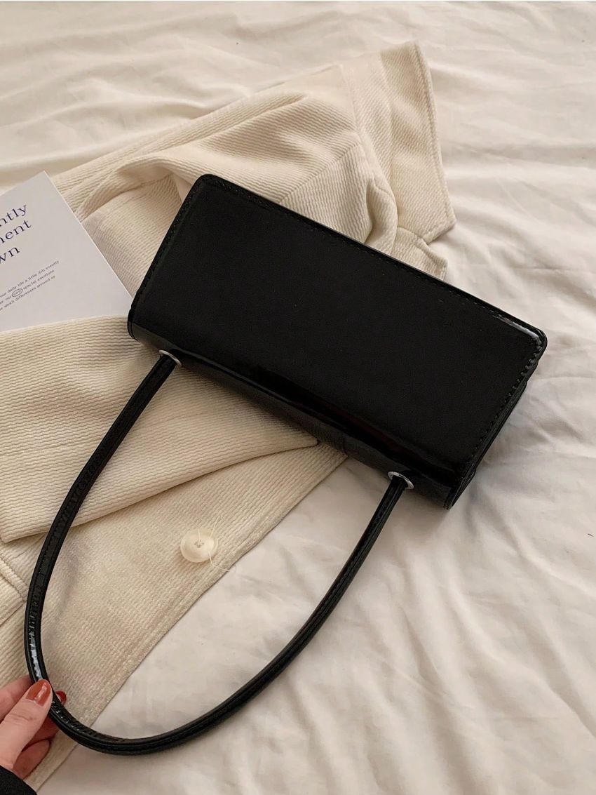 Minimalist Baguette Bag Medium Black