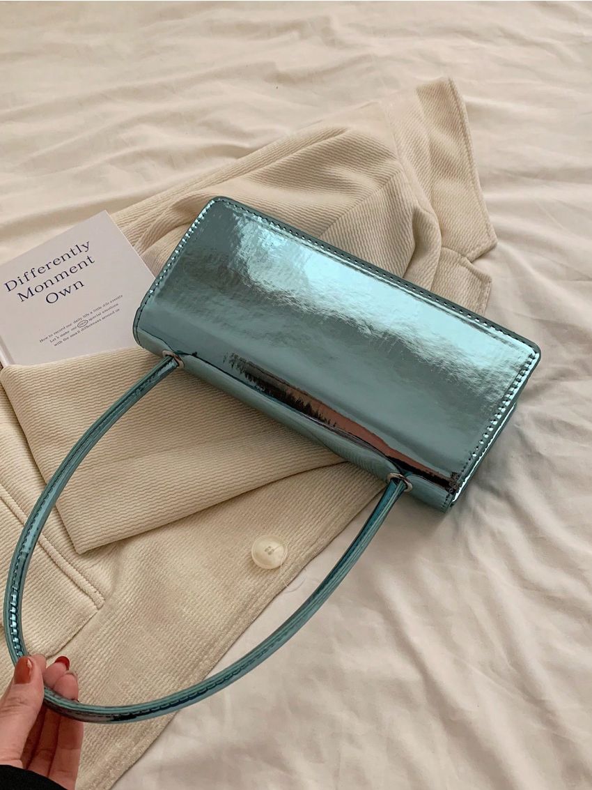 Minimalist Baguette Bag Medium Black