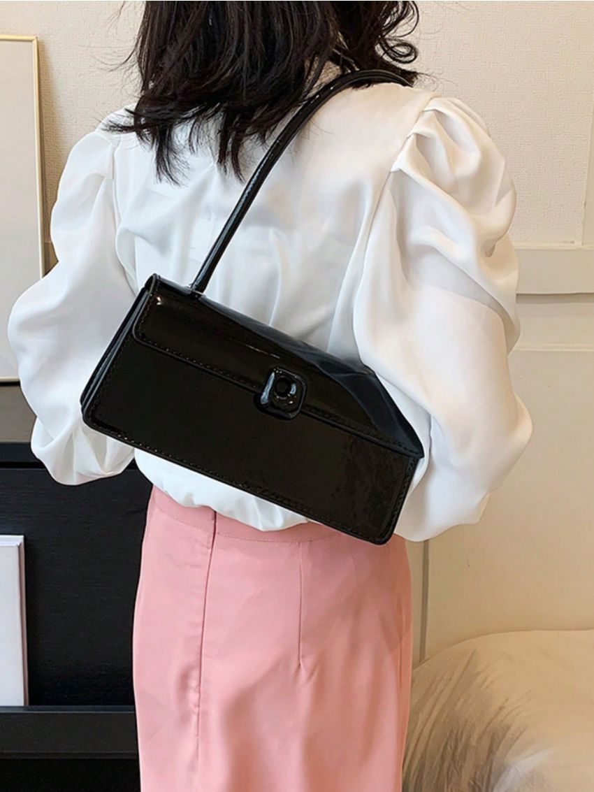 Minimalist Baguette Bag Medium Black