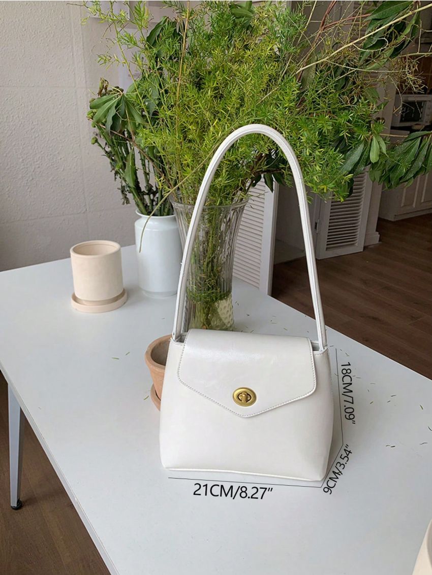 Small Flap Bucket Bag Turn Lock Minimalist