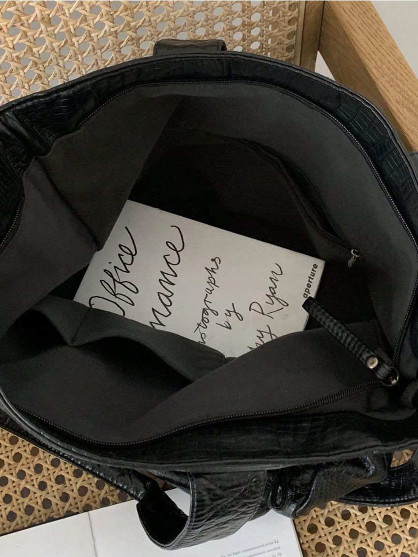 Minimalist Shoulder Tote Bag Small Black