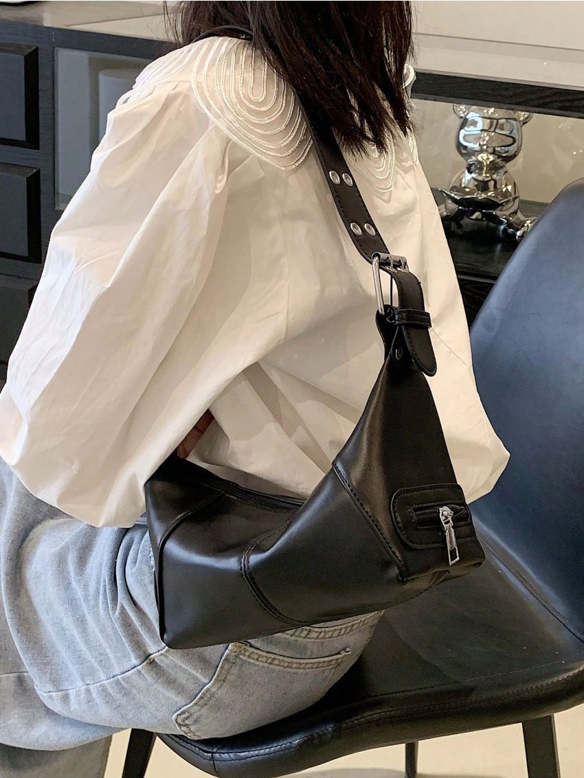 Medium Hobo Bag Stitch Detail Minimalist Black