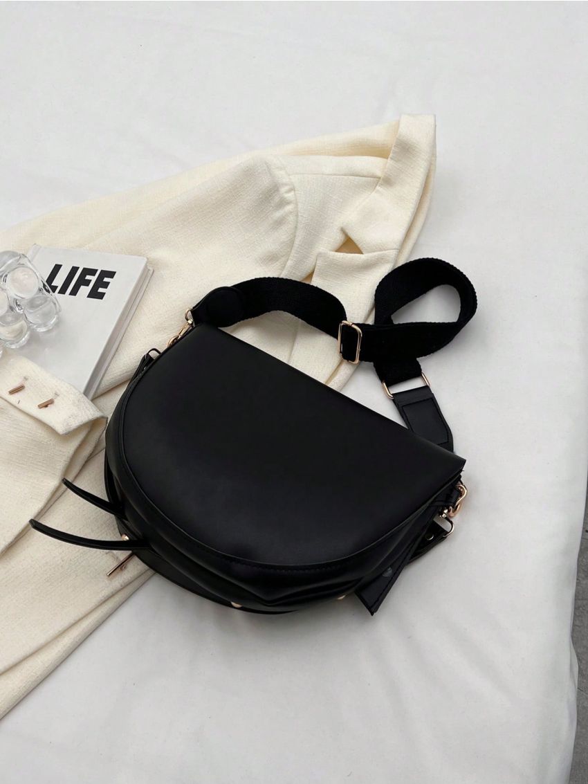 Medium Flap Saddle Bag Knot Decor Black