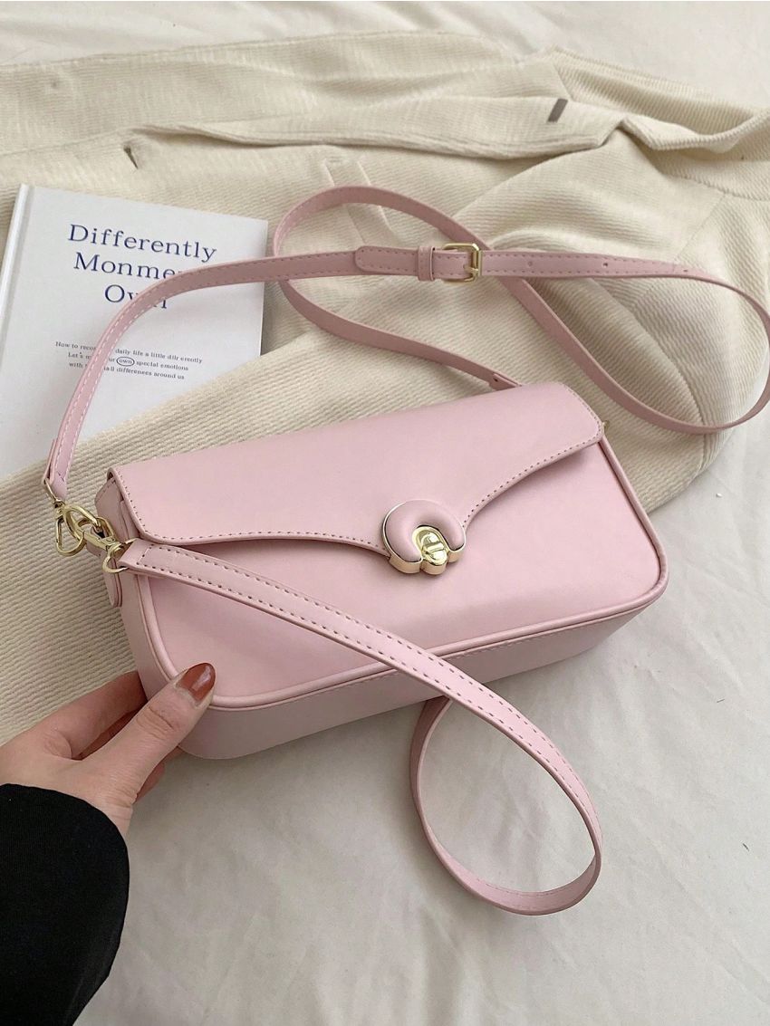 Minimalist Square Bag Flap Twist Lock Medium