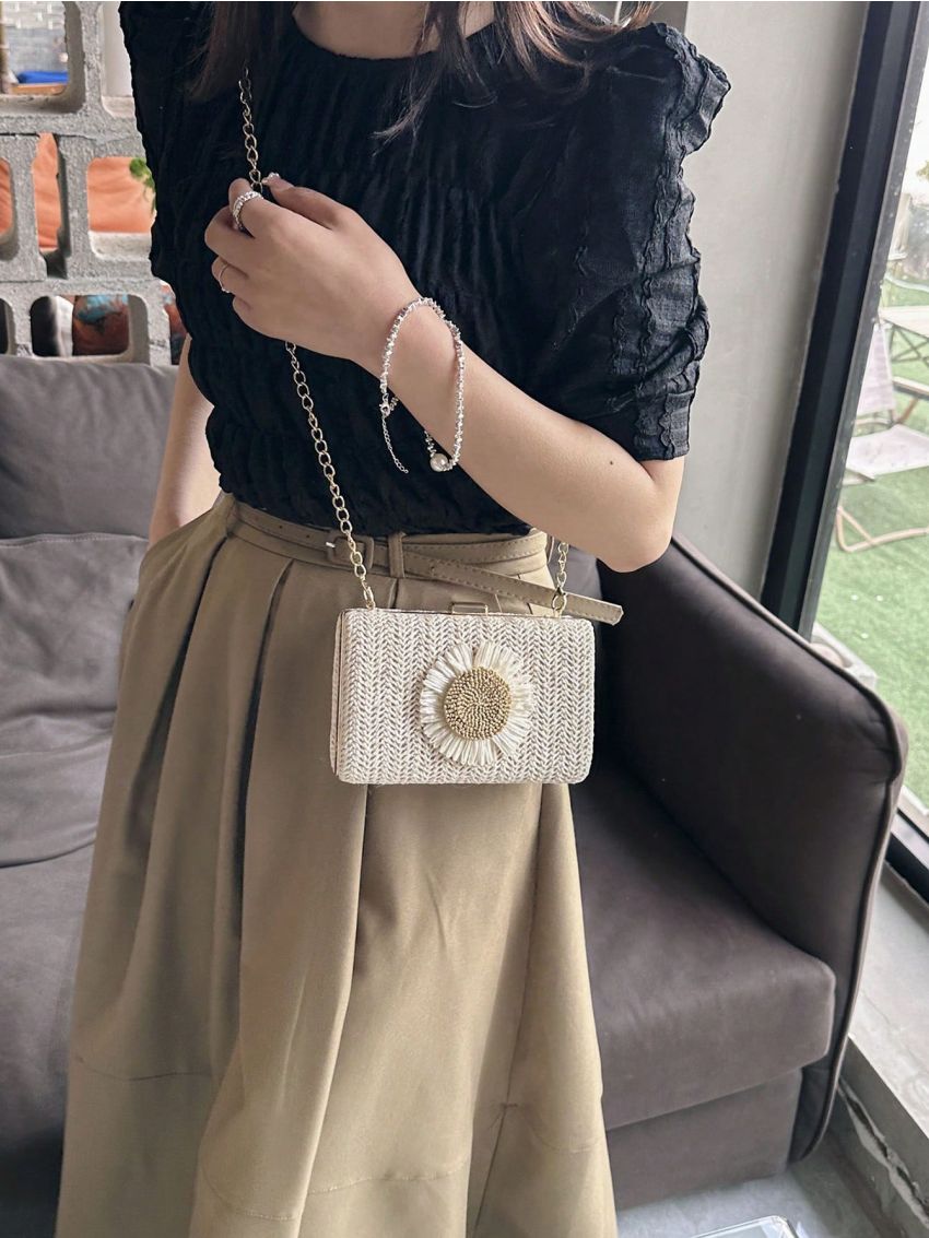Flower Decor Straw Bag Mini Vacation Chain Strap