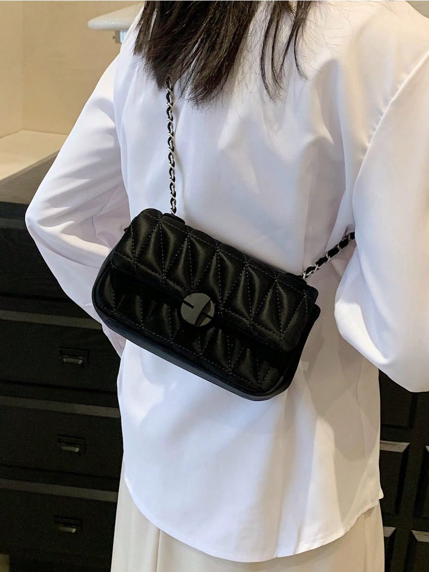 Black Square Bag Elegant Twist Lock Chain PU