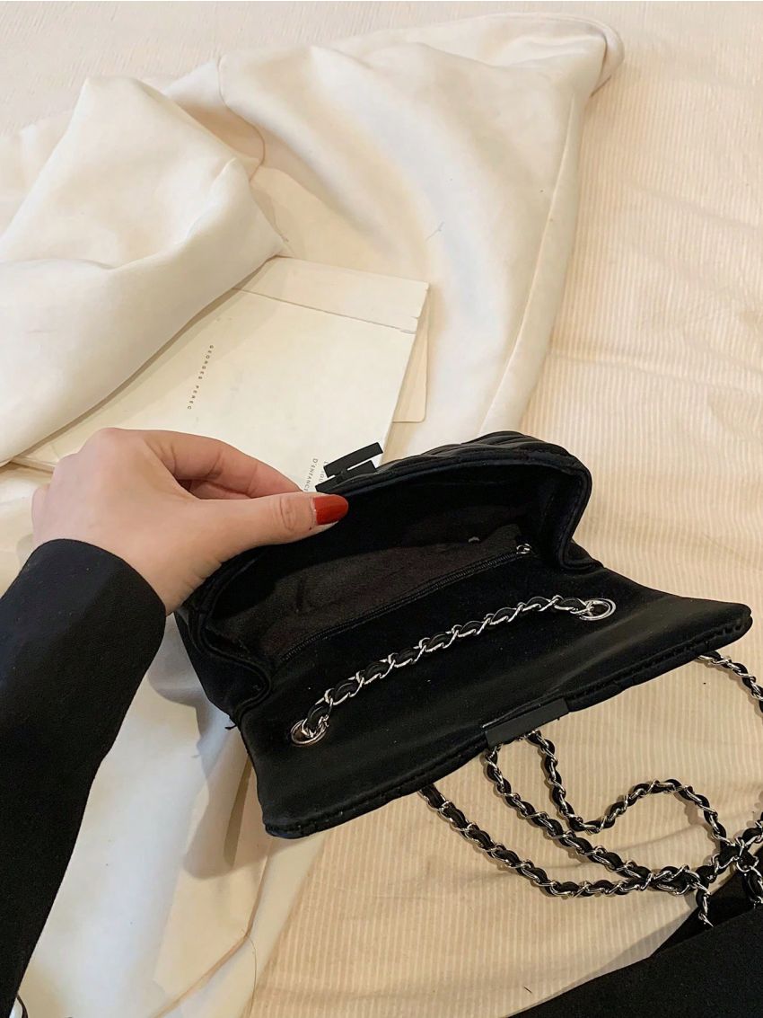 Black Square Bag Elegant Twist Lock Chain PU