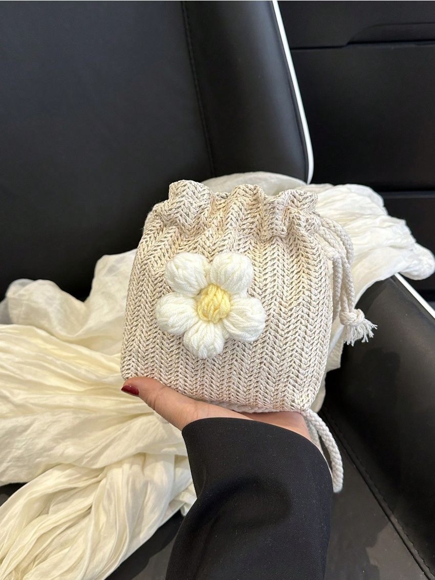 Mini Flower Decor Drawstring Design Straw Bag For Vacation