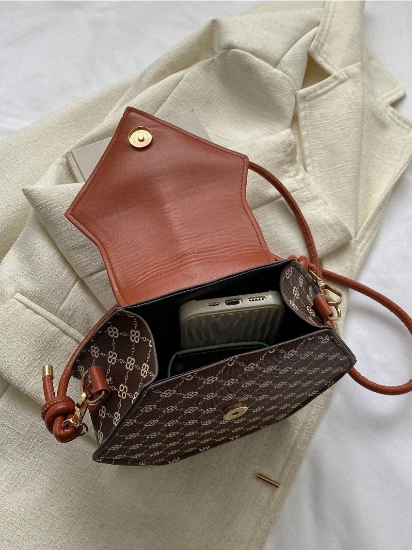 Geometric Shaped Novelty Bag Color Blocked Fringe Decoration