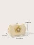Appliques Kiss Lock Straw Bag