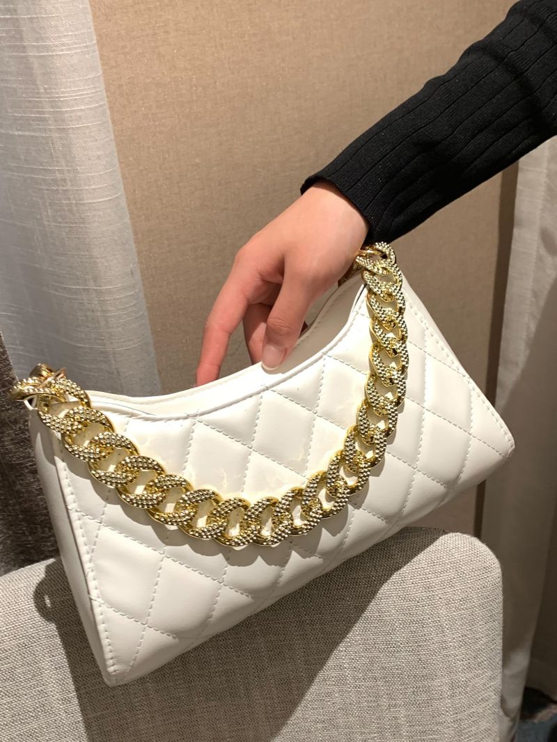 Minimalist Quilted Chain Baguette Bag