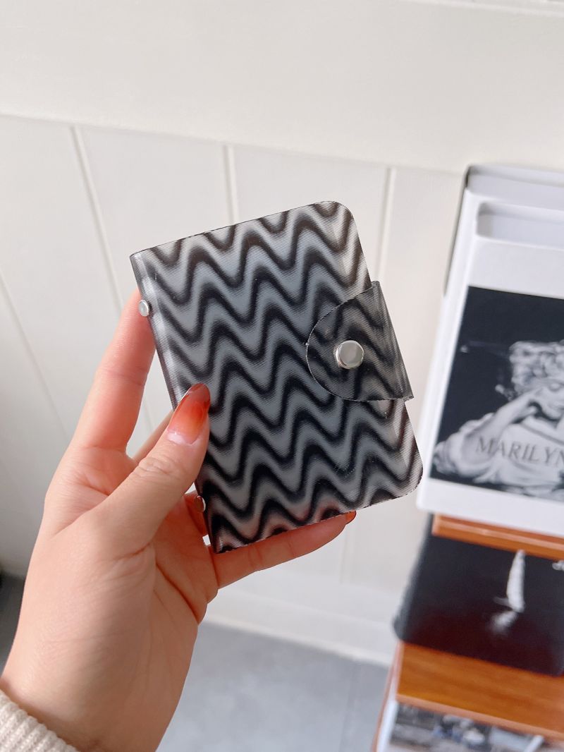 Chevron Pattern Card Holder