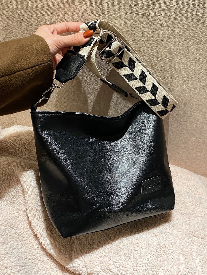 Minimalist Letter Graphic Bucket Bag