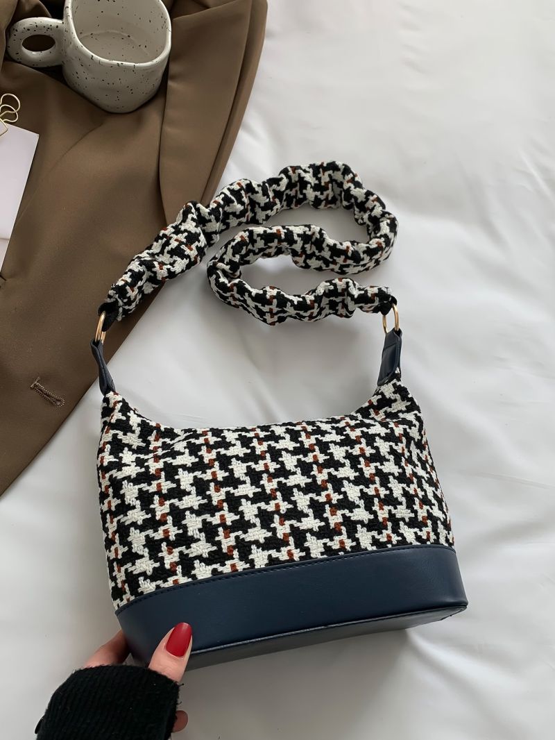 Plaid Pattern Shoulder Bag